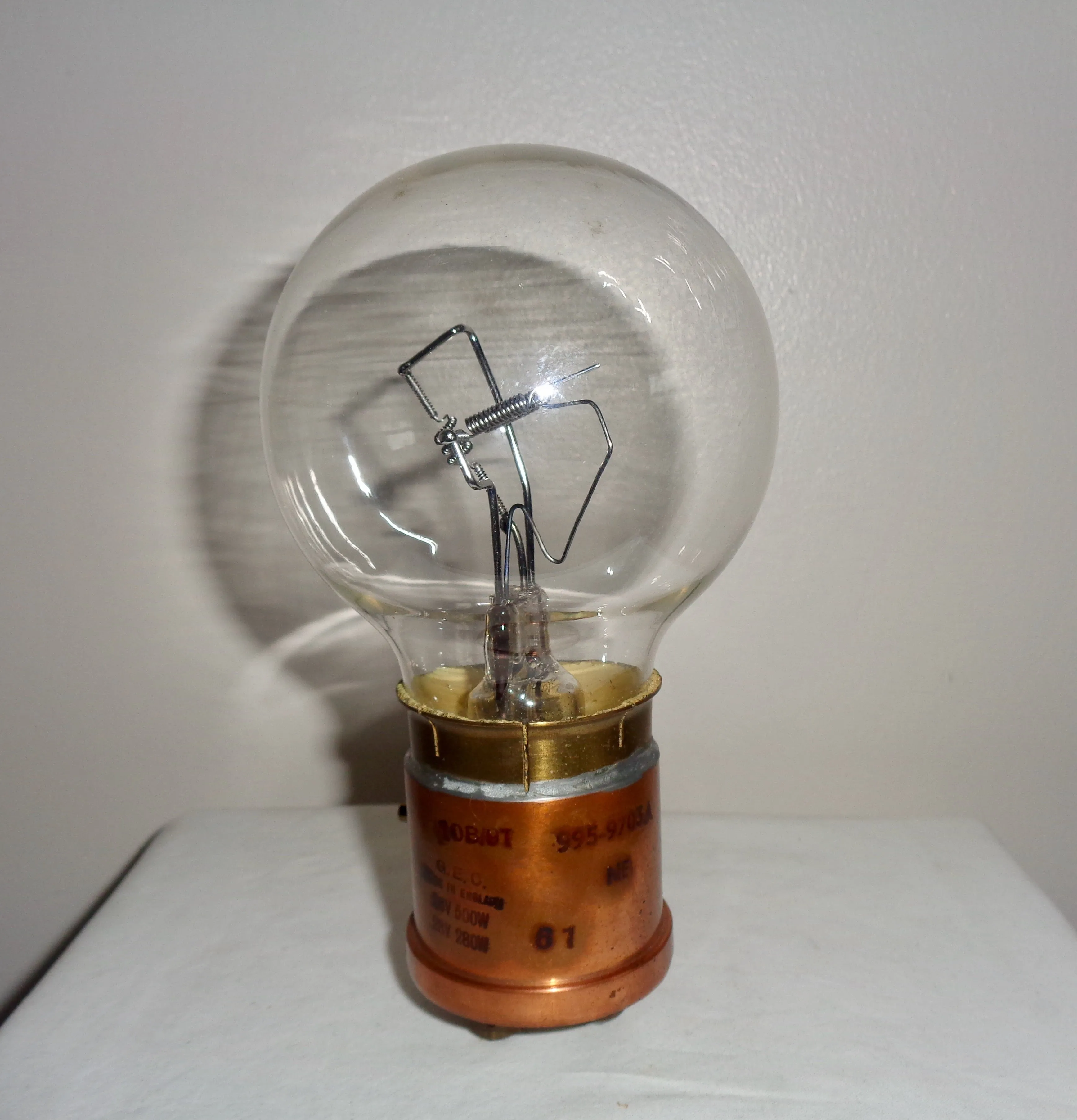 1961 Avro Vulcan GEC 26V/500W 28V/280W Twin Filament Landing Light Bulb